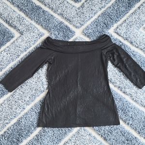 CITY STREETS Off-the-shoulder top